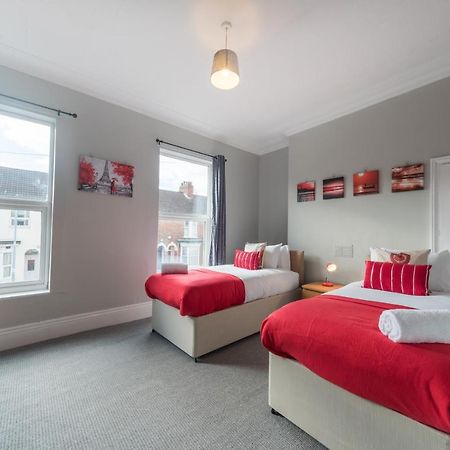 3 Bedroom Saks - 2 Living Area House In Newland Ave Hull Kingston upon Hull Exteriör bild