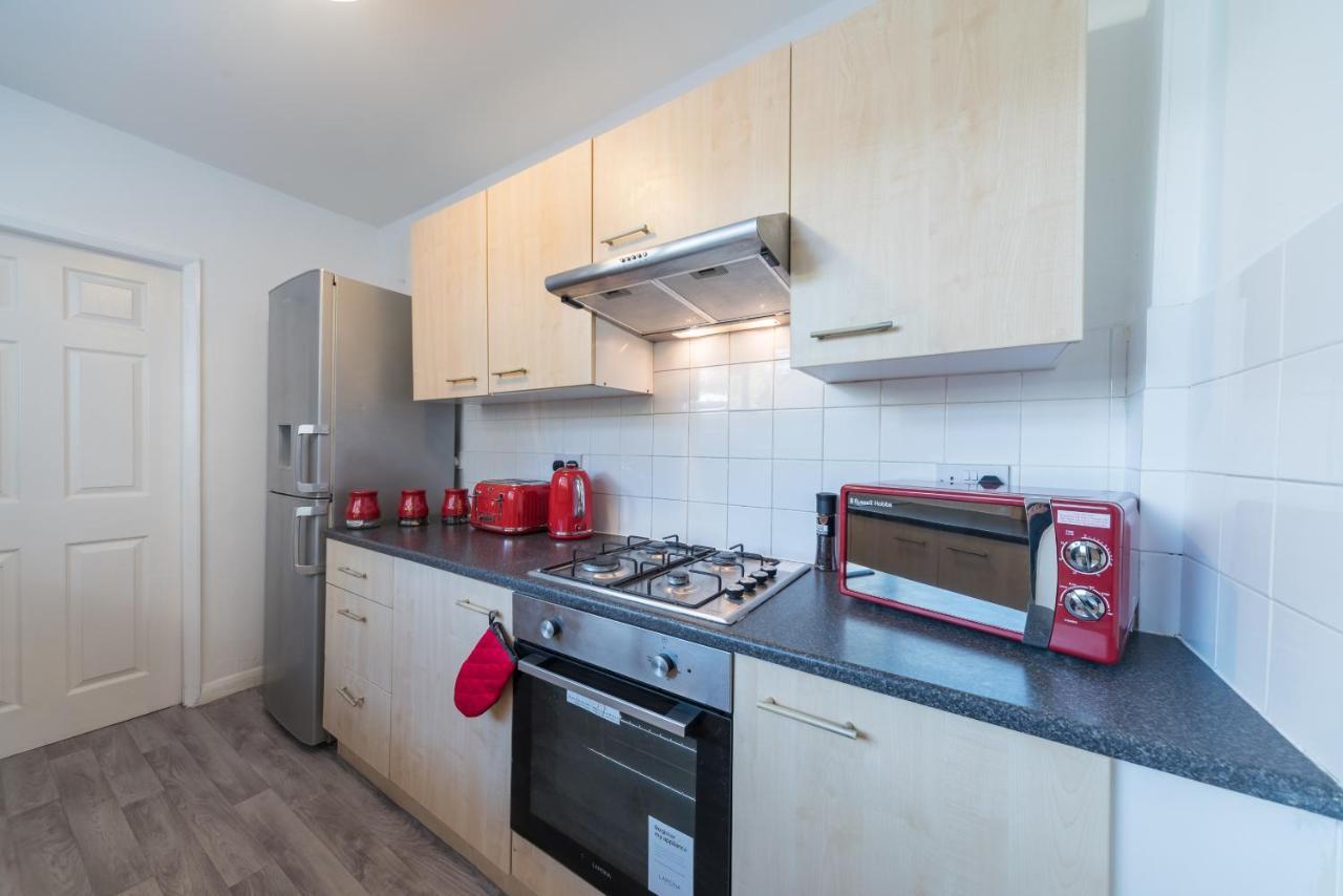 3 Bedroom Saks - 2 Living Area House In Newland Ave Hull Kingston upon Hull Exteriör bild