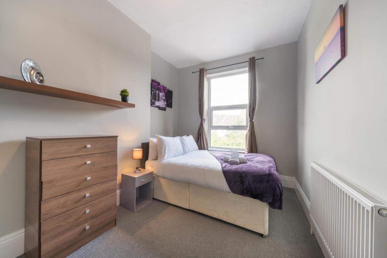 3 Bedroom Saks - 2 Living Area House In Newland Ave Hull Kingston upon Hull Exteriör bild