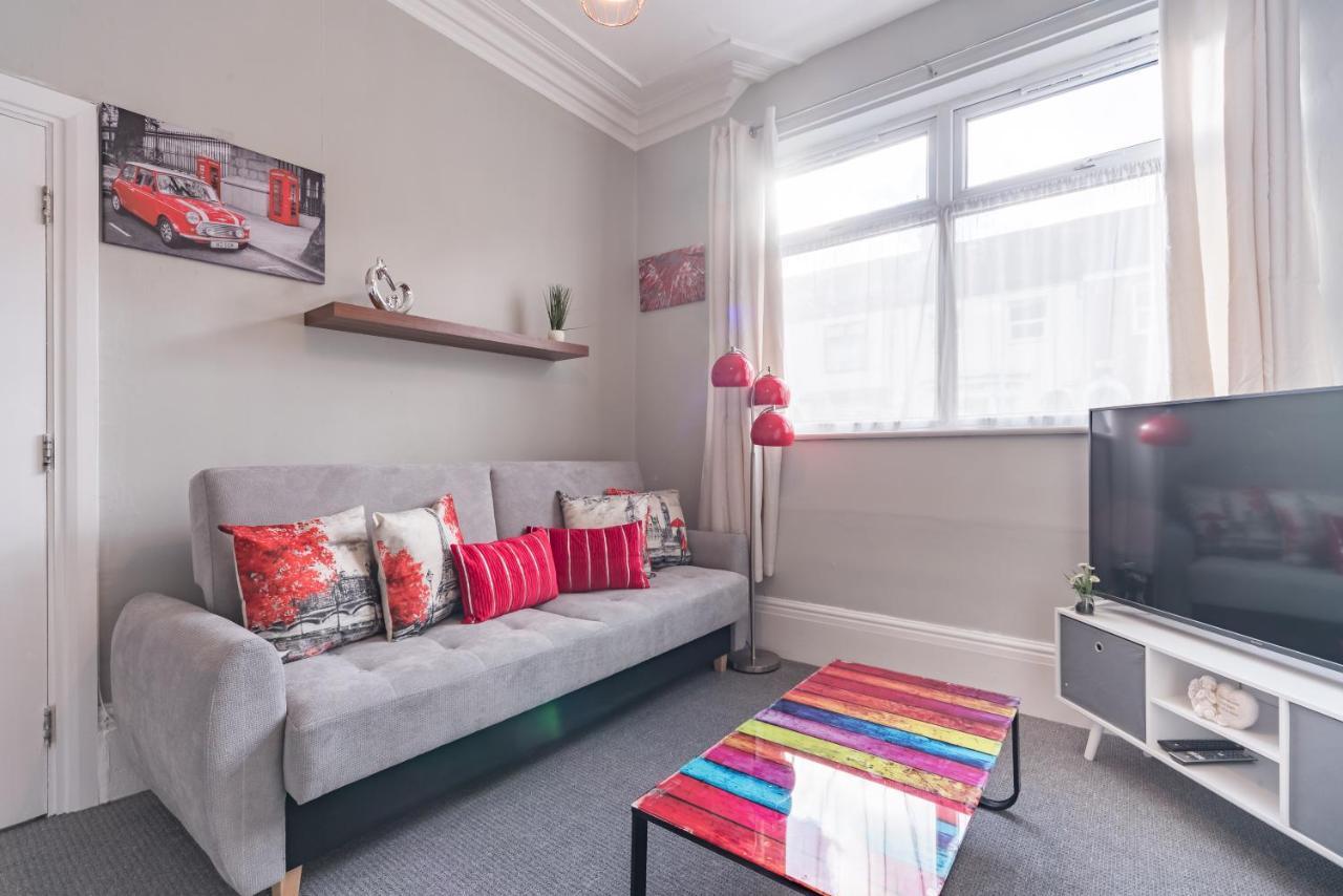 3 Bedroom Saks - 2 Living Area House In Newland Ave Hull Kingston upon Hull Exteriör bild